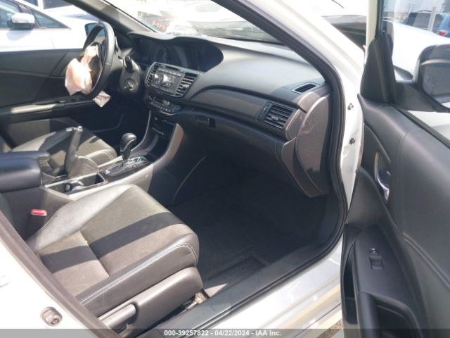 1HGCR2F53HA099499  - HONDA ACCORD  2017 IMG - 4