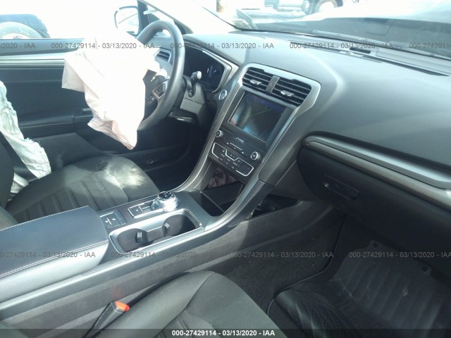 3FA6P0HD9LR121830 KA8865CT - FORD FUSION  2019 IMG - 4