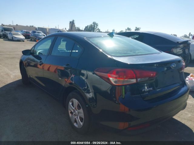 3KPFK4A78HE031040  - KIA FORTE  2017 IMG - 2