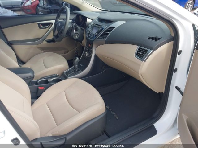 5NPDH4AE0GH760177  - HYUNDAI ELANTRA  2016 IMG - 4