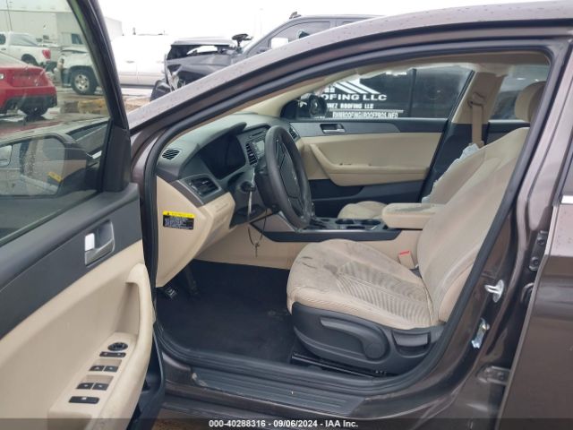 5NPE24AF1HH563566  - HYUNDAI SONATA  2017 IMG - 4