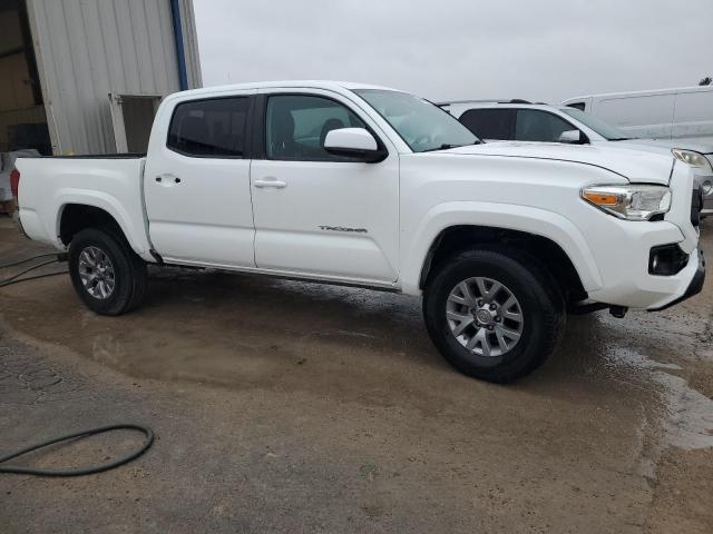 5TFAZ5CN3JX059292  - TOYOTA TACOMA DOU  2018 IMG - 3