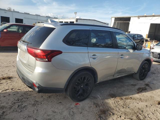 JA4AD3A34JZ044822  - MITSUBISHI OUTLANDER  2018 IMG - 2