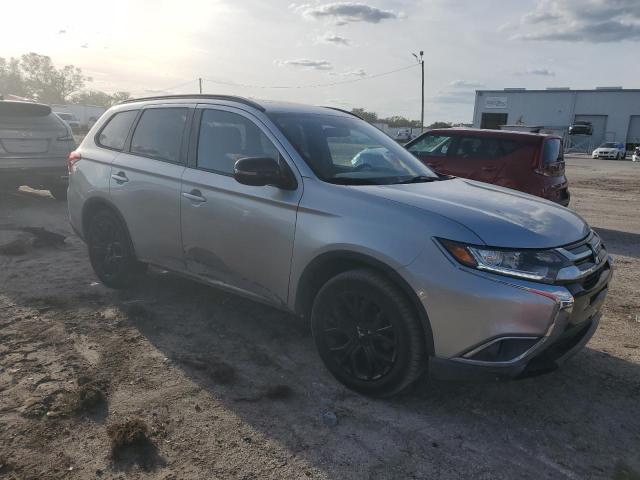 JA4AD3A34JZ044822  - MITSUBISHI OUTLANDER  2018 IMG - 3