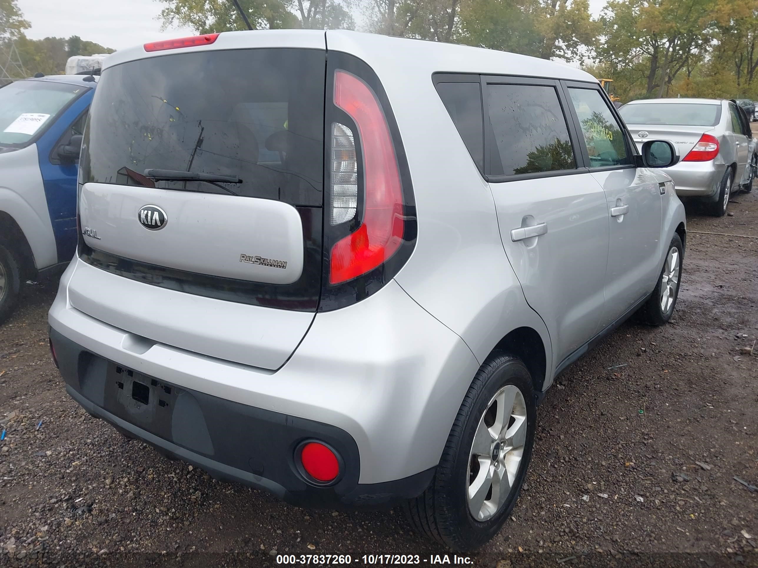 KNDJN2A2XH7419526 BI7419IE - KIA SOUL  2016 IMG - 3