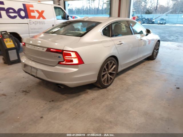 LVY982MK1JP033825  - VOLVO S90  2018 IMG - 3