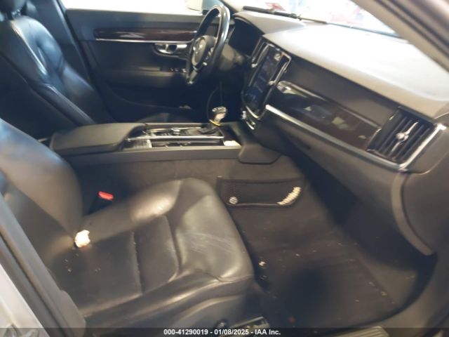 LVY982MK1JP033825  - VOLVO S90  2018 IMG - 4