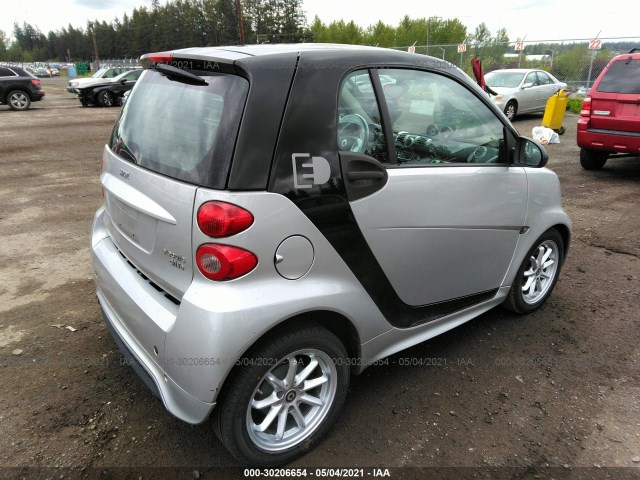 WMEEJ9AAXFK833429 AE2561ZA - SMART EQ FORTWO  2014 IMG - 3