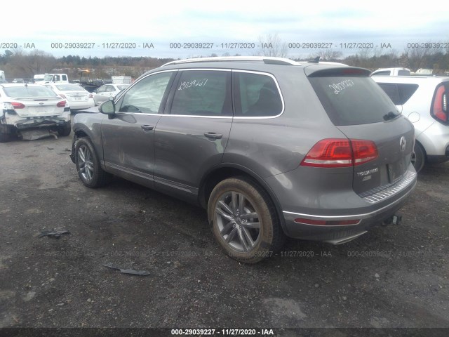 WVGEP9BPXGD004054 BE9391EM - VOLKSWAGEN TOUAREG  2015 IMG - 2