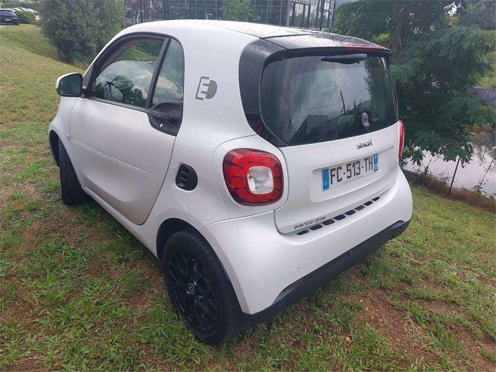 WME4533911K272169  - SMART FORTWO COUPE  2018 IMG - 2