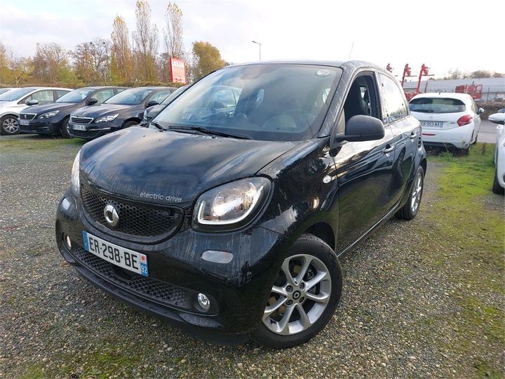WME4530911Y144568  - SMART FORFOUR  2017 IMG - 1
