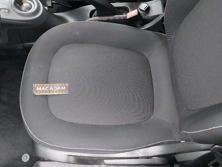 WME4530911Y242329  - SMART FORFOUR  2019 IMG - 28