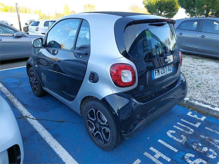 WME4533911K412450  - SMART FORTWO COUPE  2019 IMG - 2