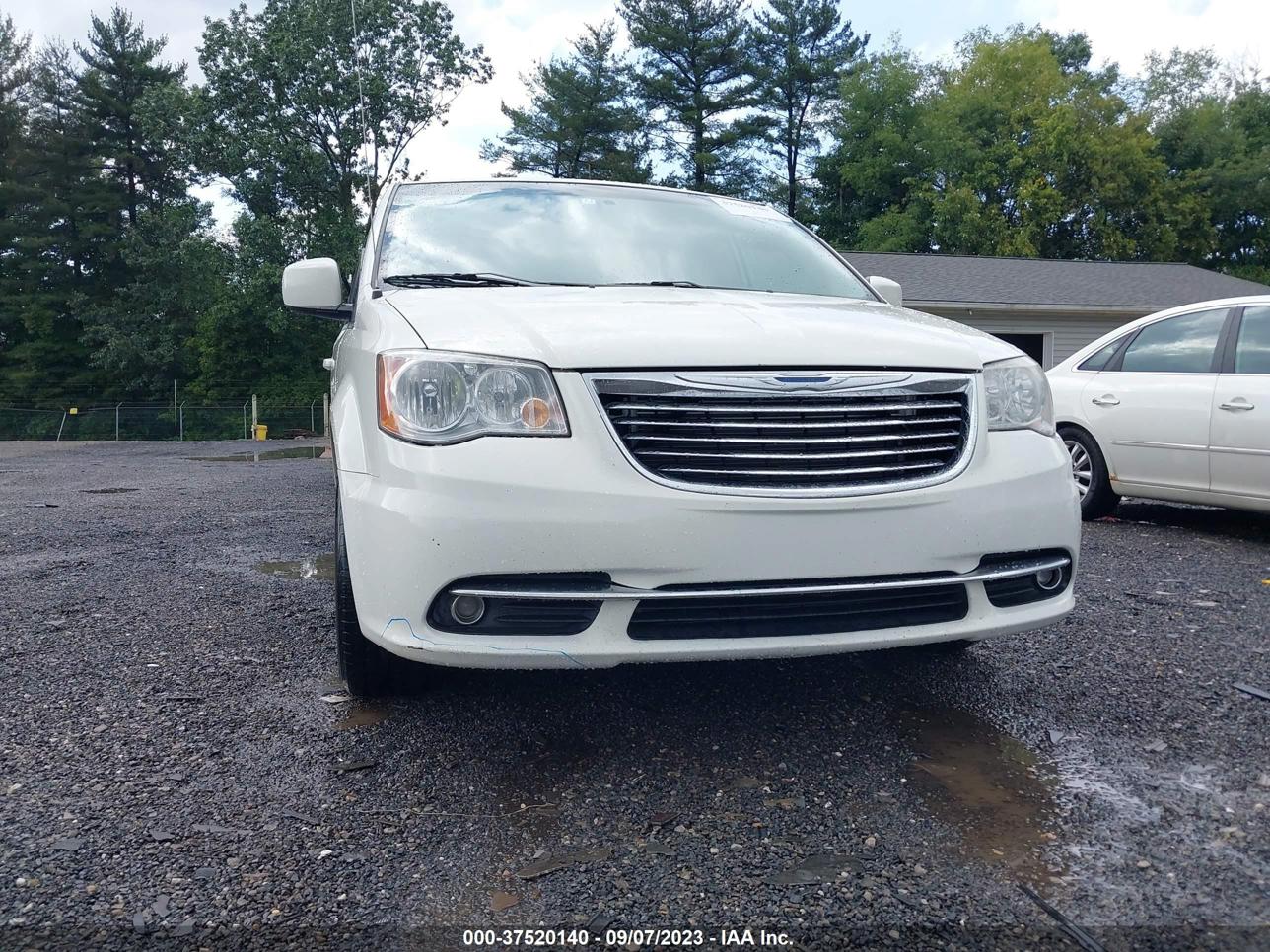 2C4RC1BGXDR525562  - CHRYSLER TOWN & COUNTRY  2013 IMG - 5