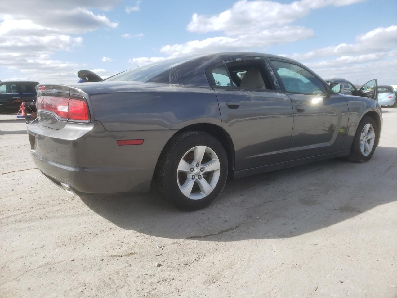 2C3CDXBG5EH265699  - DODGE CHARGER  2014 IMG - 2