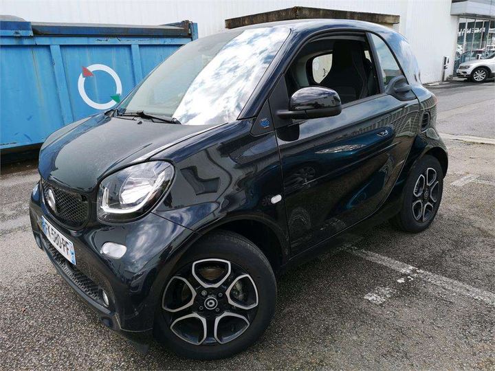 WME4533911K411599  - SMART FORTWO COUPE  2019 IMG - 1