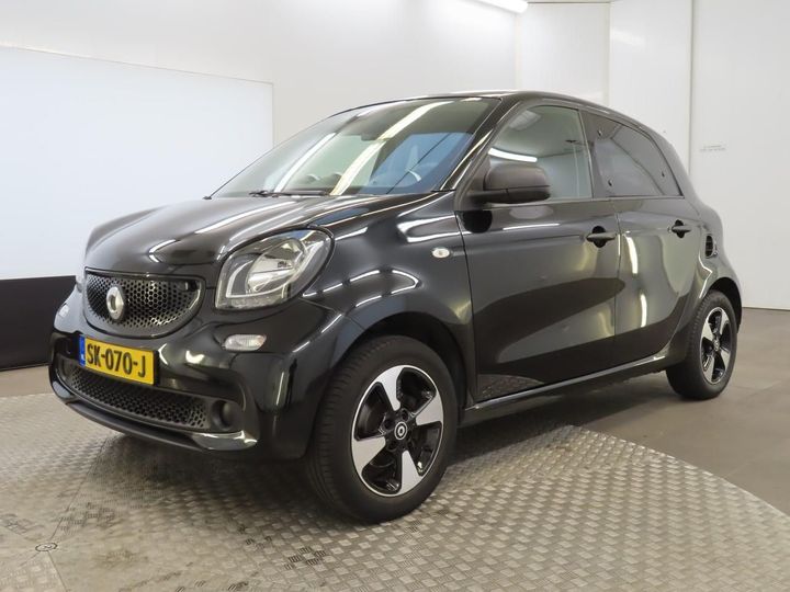 WME4530421Y179467  - SMART FORFOUR  2018 IMG - 0