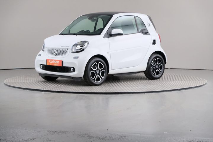 WME4533911K257421  - SMART FORTWO COUPE  2018 IMG - 0