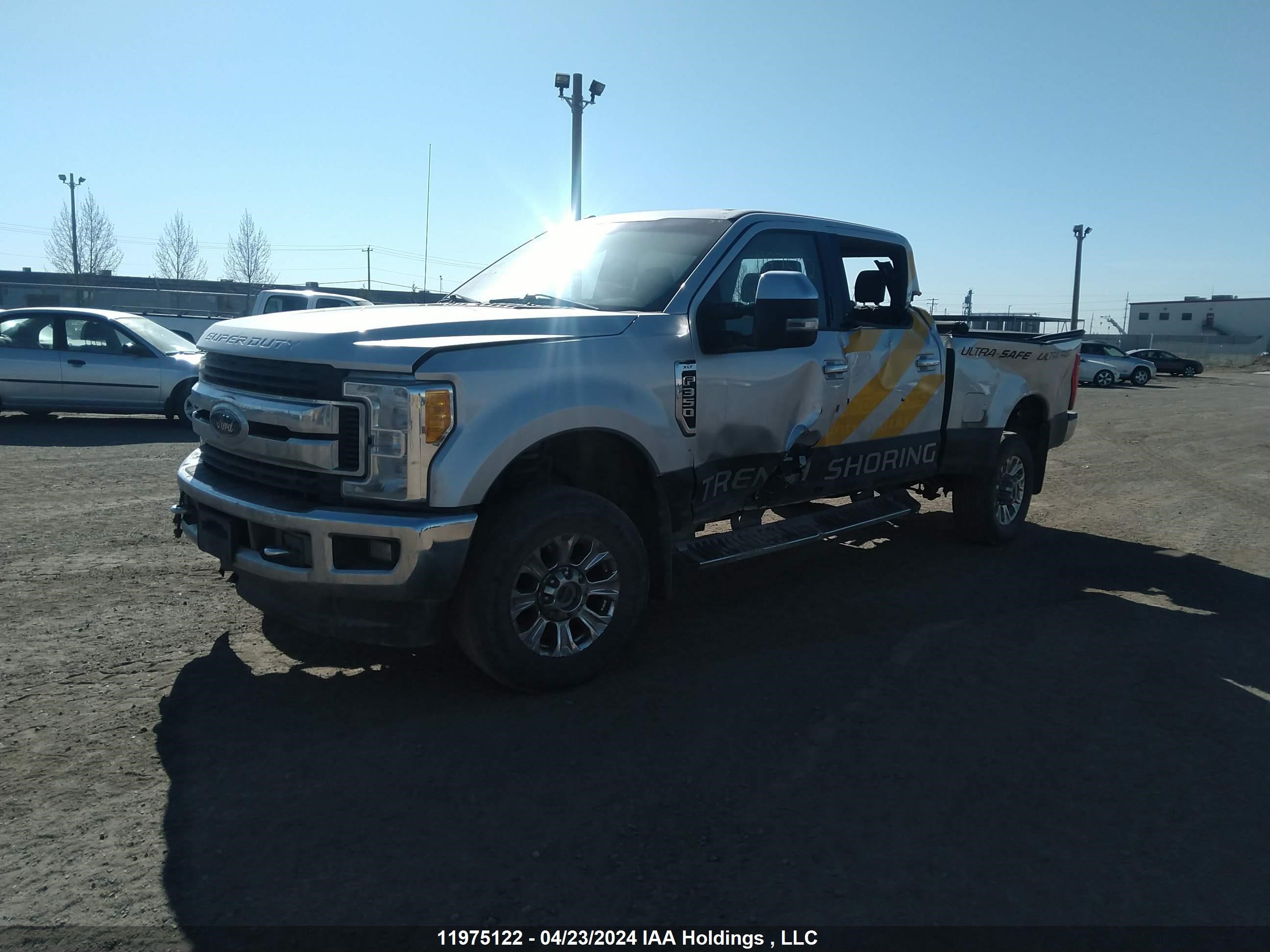 1FT8W3BT7HEB38224  - FORD F350  2017 IMG - 1