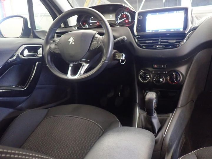 VF3CCBHY6JT033634  - PEUGEOT 208  2018 IMG - 7