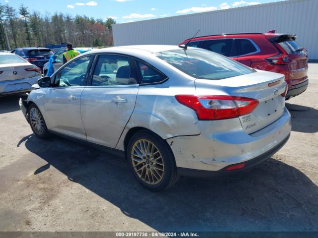 1FAHP3H28CL423813  - FORD FOCUS  2012 IMG - 2