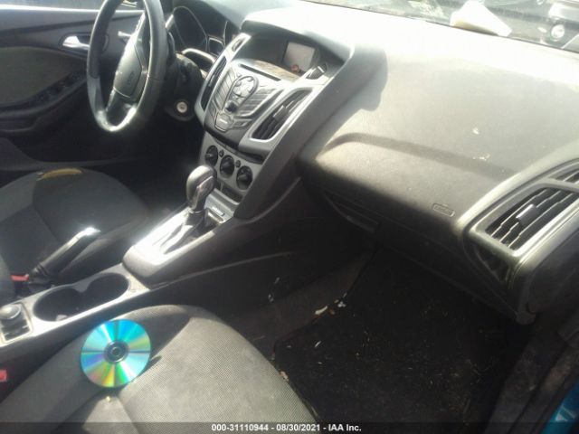1FAHP3F20CL288121  - FORD FOCUS  2012 IMG - 4