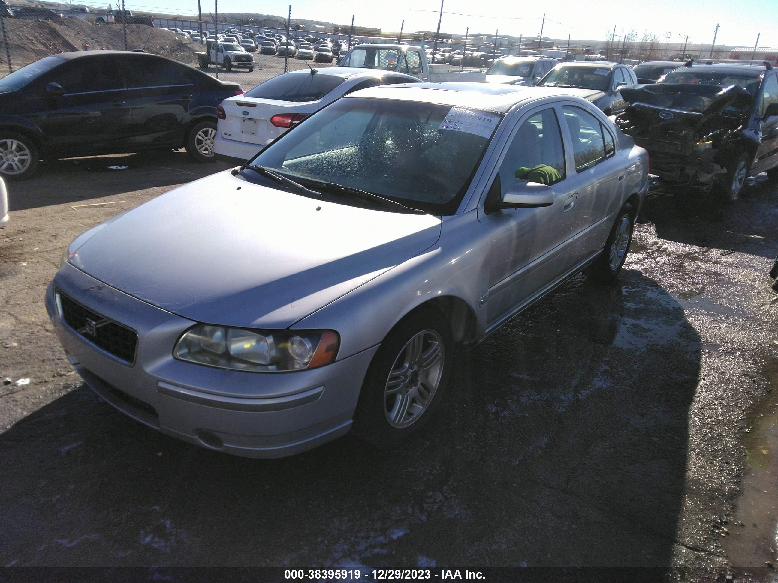 YV1RS592462535603  - VOLVO S60  2006 IMG - 1