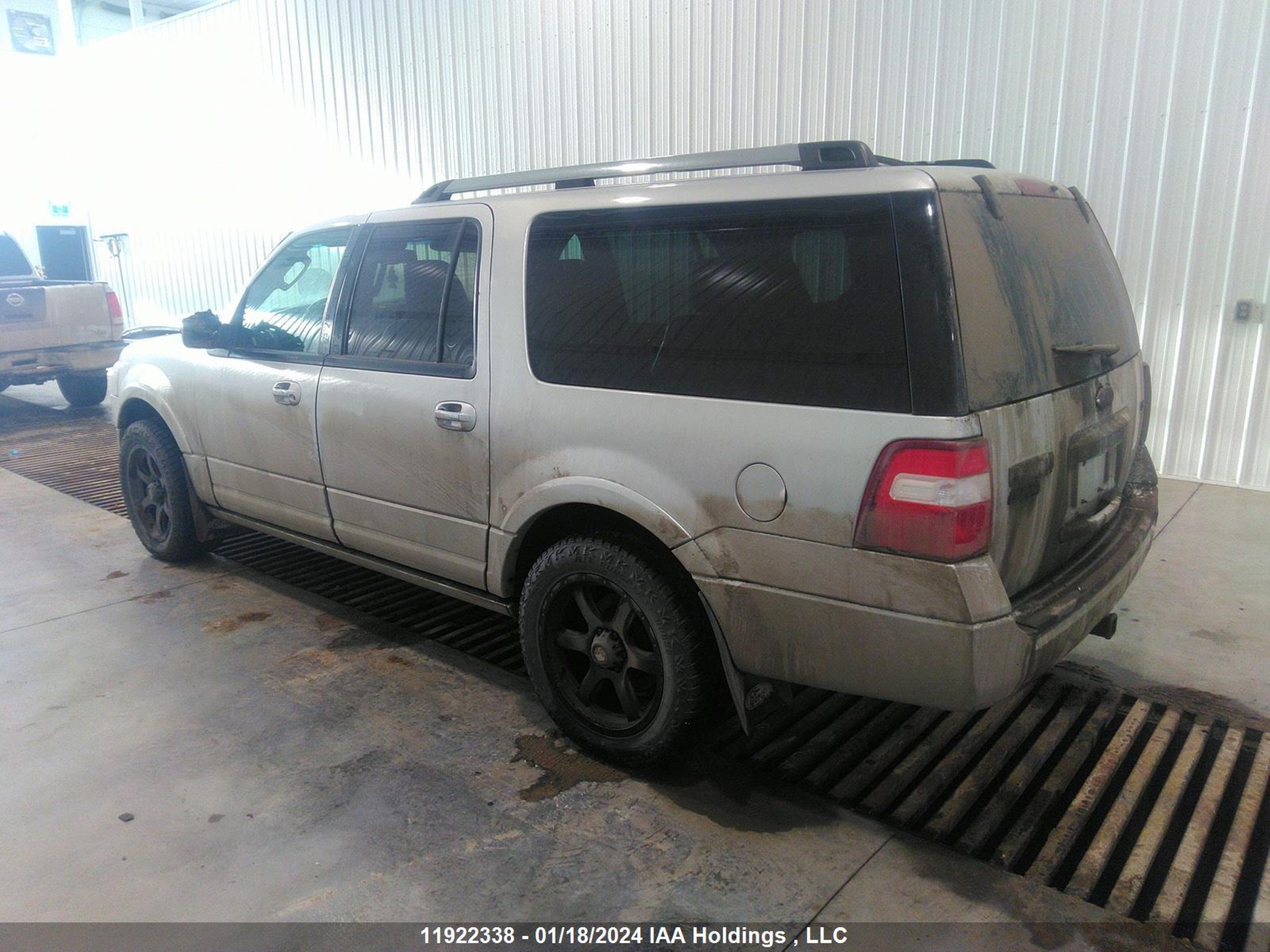 1FMJK2A5XBEF35293  - FORD EXPEDITION  2011 IMG - 2