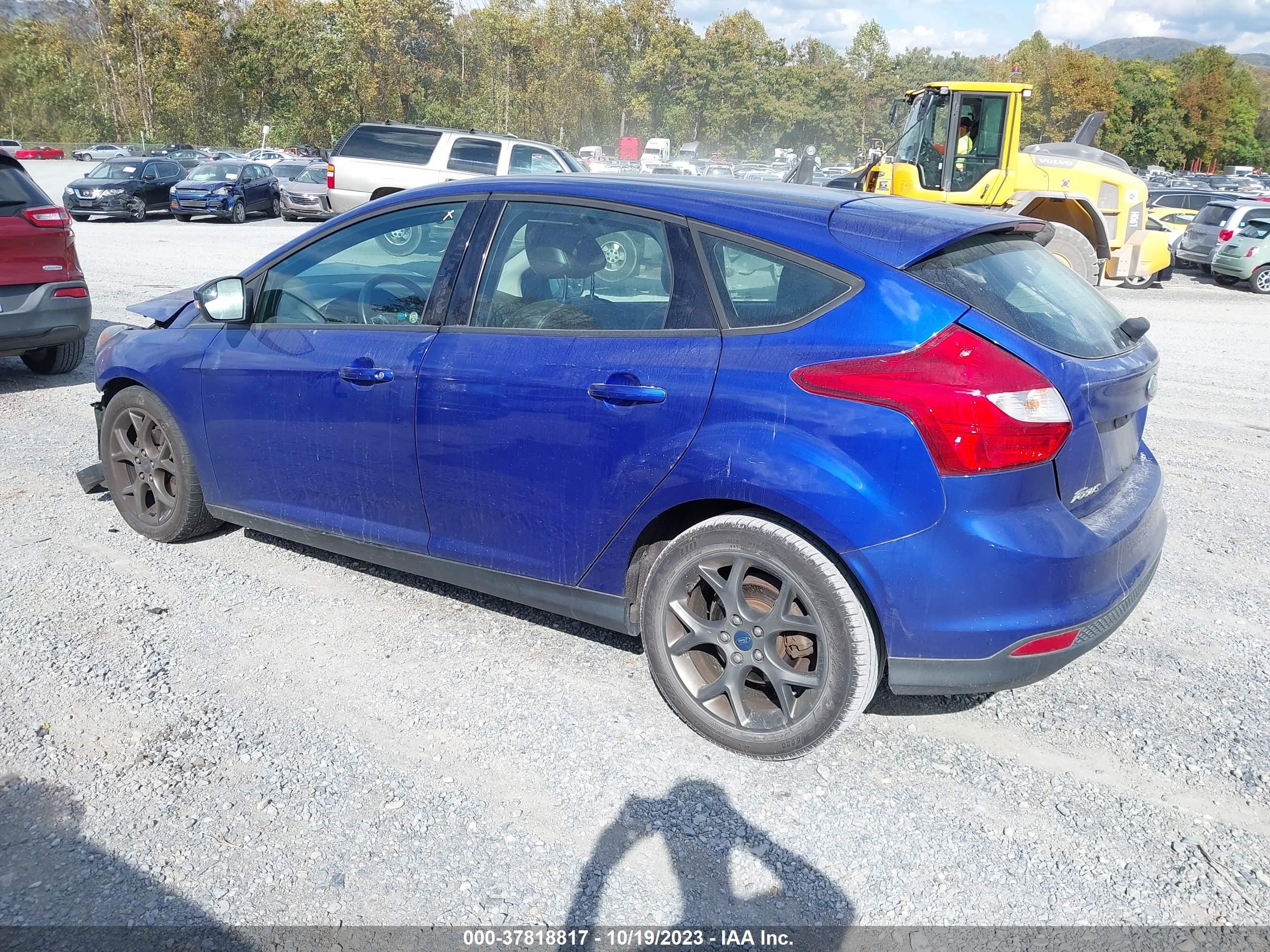 1FADP3K24DL229949  - FORD FOCUS  2013 IMG - 2
