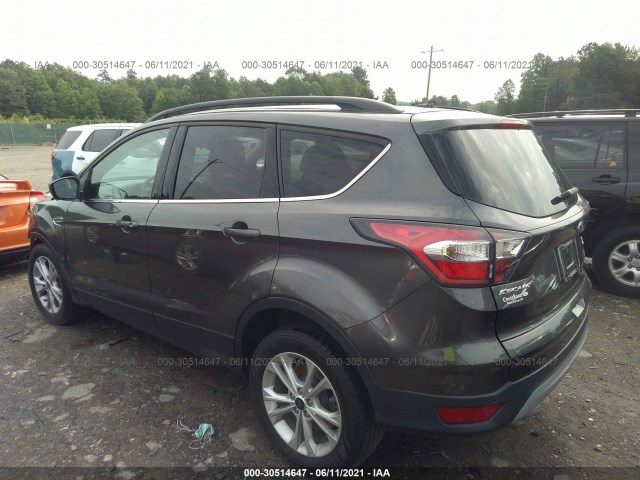 1FMCU0G9XHUA09035 AT6254HE\
                 - FORD ESCAPE  2016 IMG - 2
