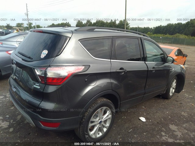 1FMCU0G9XHUA09035 AT6254HE\
                 - FORD ESCAPE  2016 IMG - 3