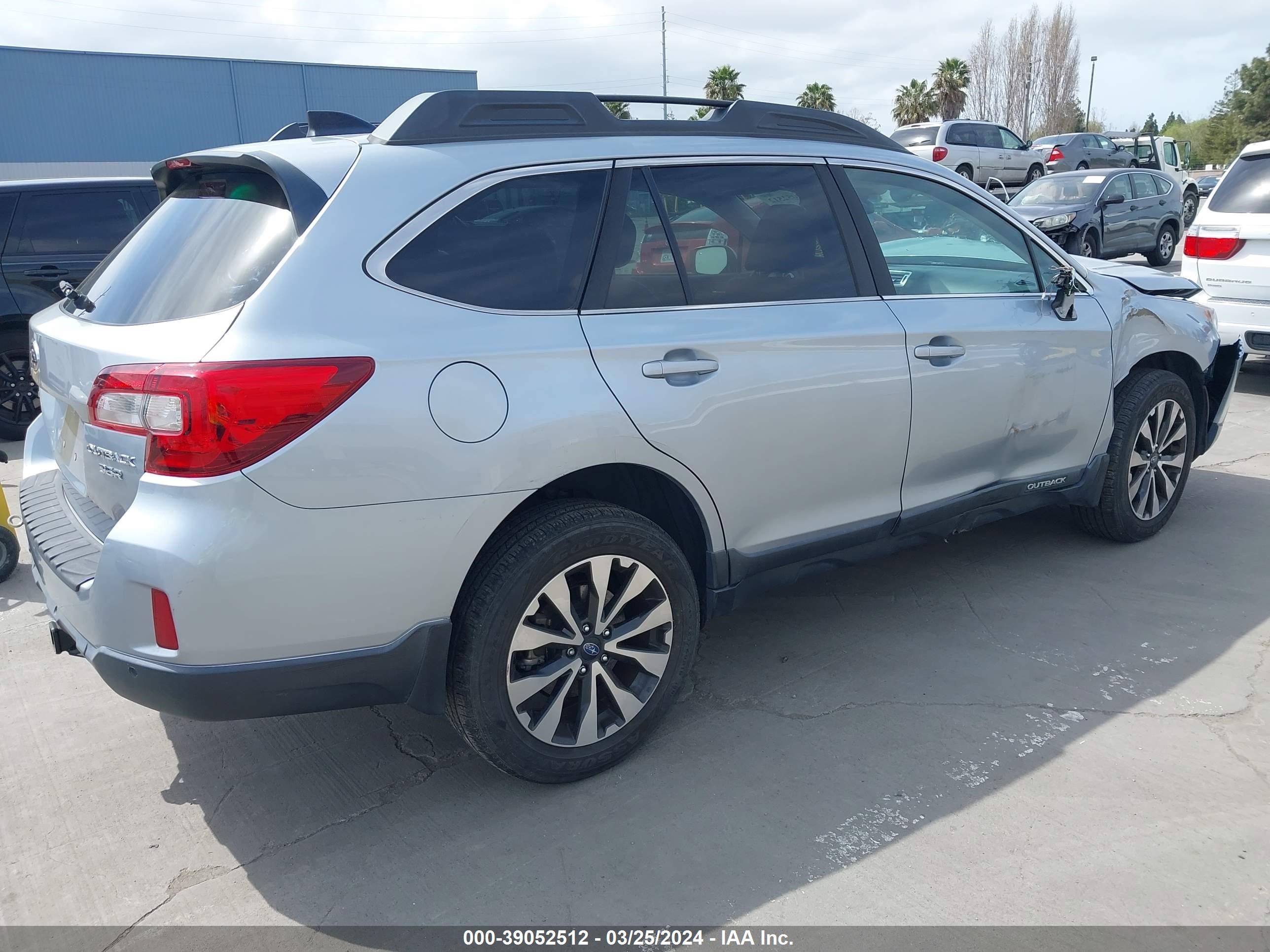 4S4BSENC8H3324399  - SUBARU OUTBACK  2017 IMG - 3