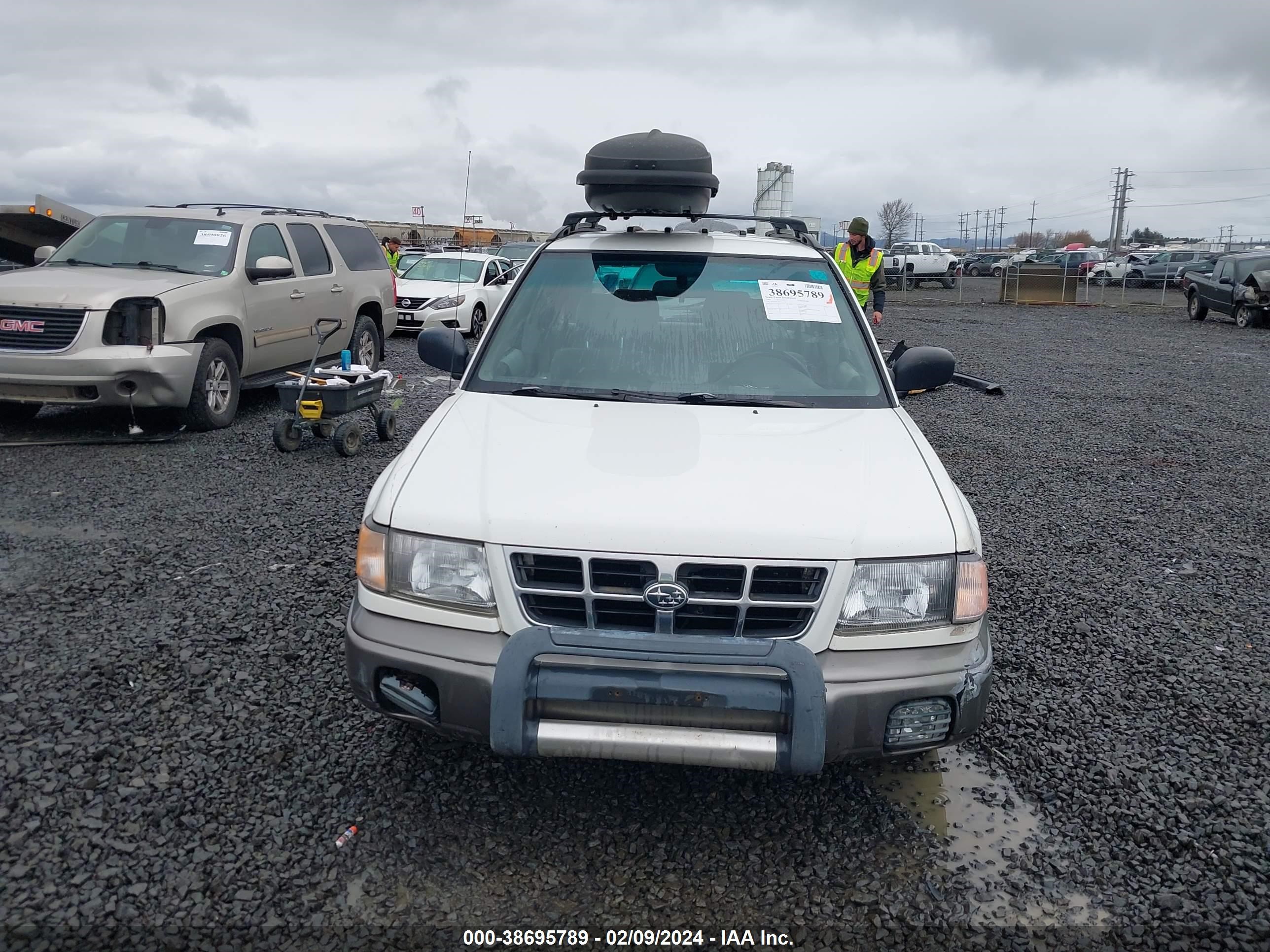 JF1SF6556WH753773  - SUBARU FORESTER  1998 IMG - 11