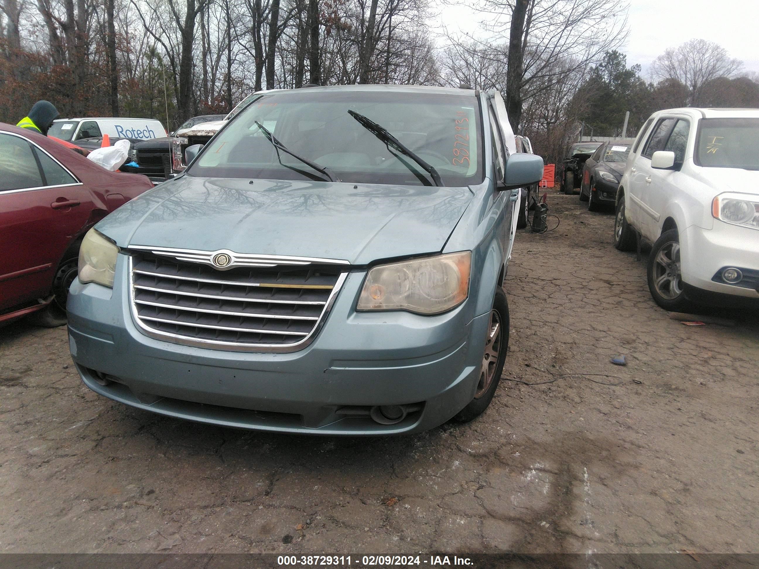 2A8HR54P58R652510  - CHRYSLER TOWN & COUNTRY  2008 IMG - 1