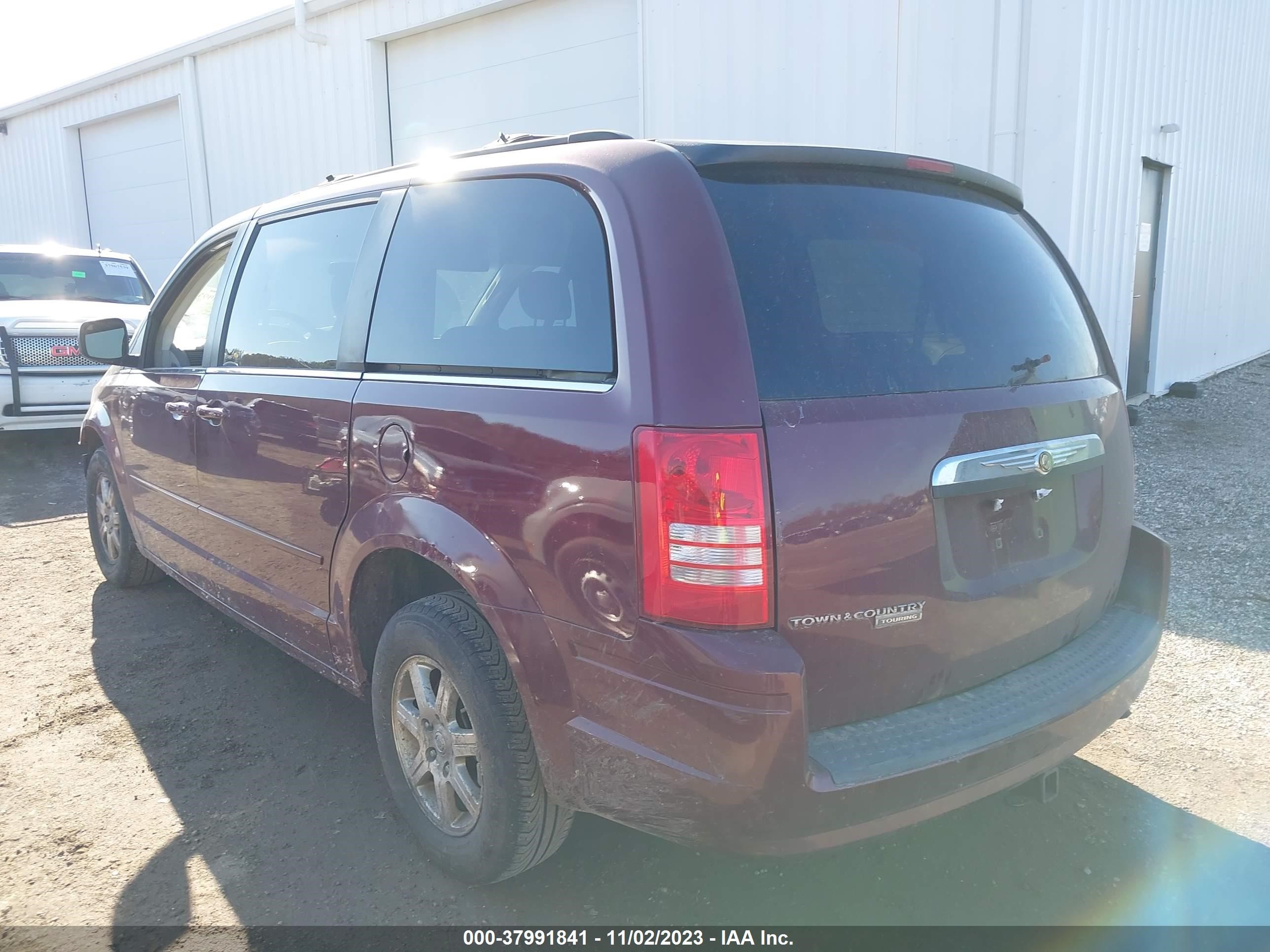 2A8HR54P78R711007  - CHRYSLER TOWN & COUNTRY  2008 IMG - 2