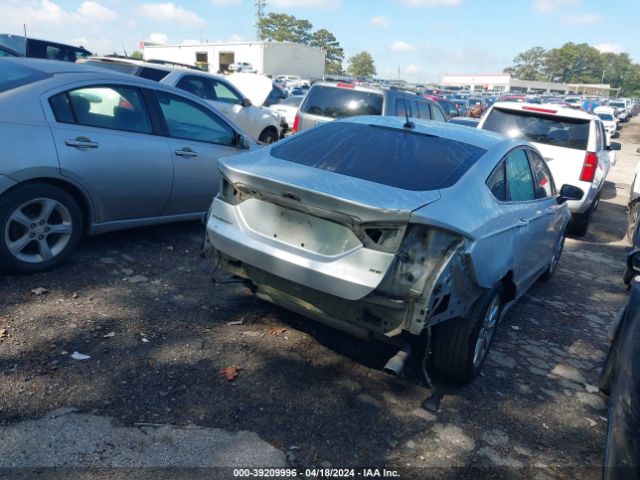 3FA6P0H77HR102887  - FORD FUSION  2017 IMG - 3