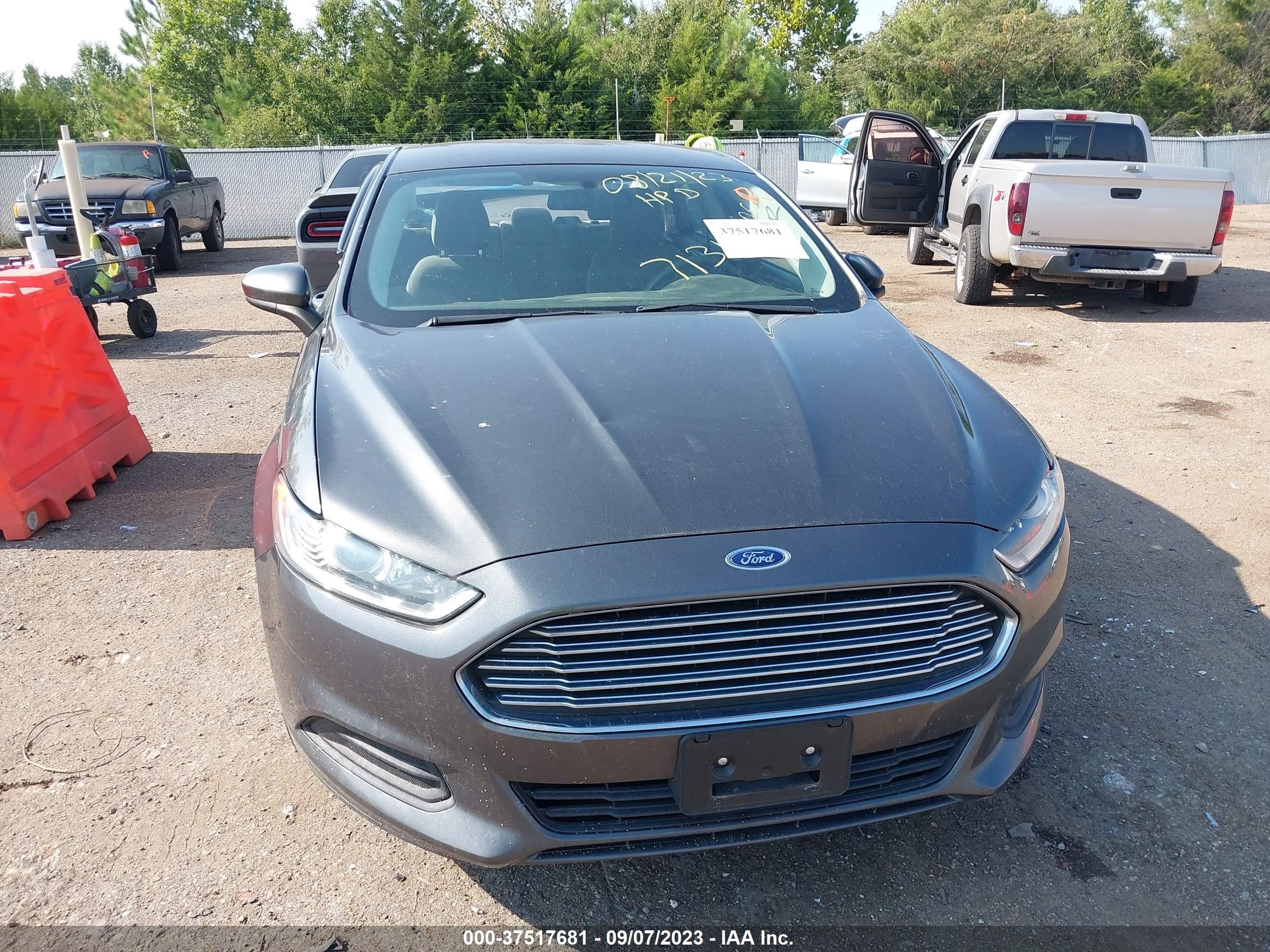 3FA6P0G75GR266235  - FORD FUSION  2016 IMG - 12