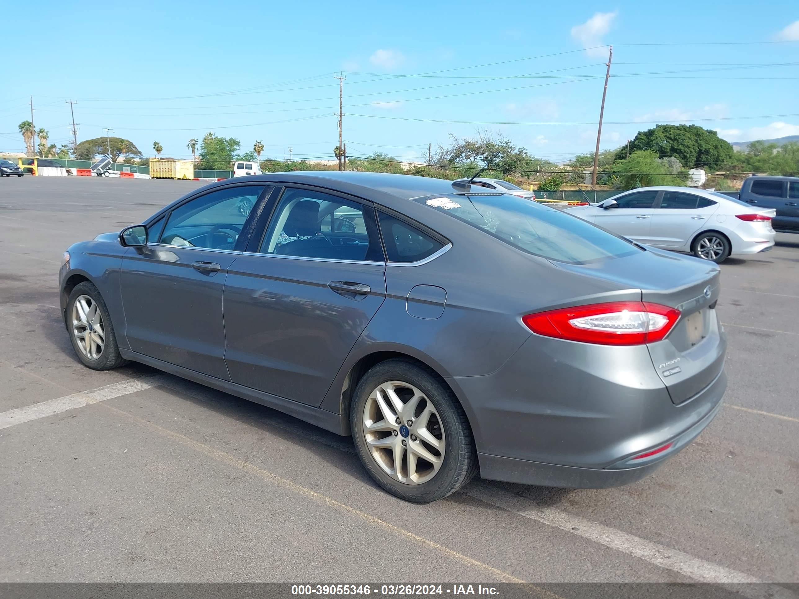 3FA6P0HR5DR121658  - FORD FUSION  2013 IMG - 2