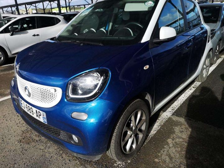 WME4530421Y024180  - SMART FORFOUR  2016 IMG - 0