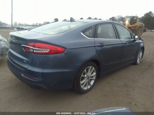3FA6P0H74KR122327  - FORD FUSION  2019 IMG - 3