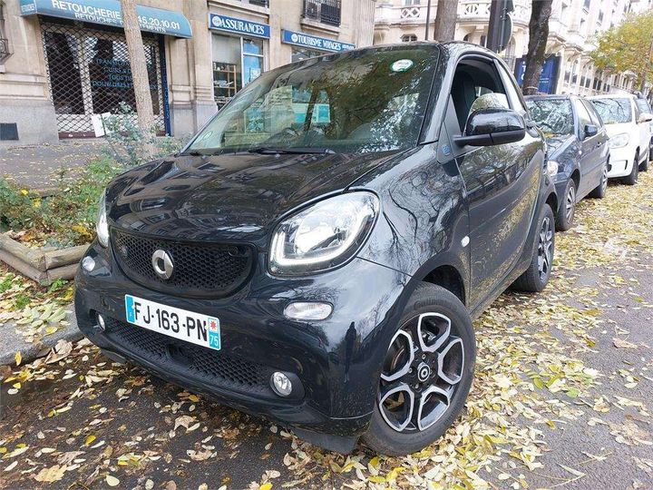 WME4533911K400816  -  Fortwo Coupe 2019 IMG - 1 