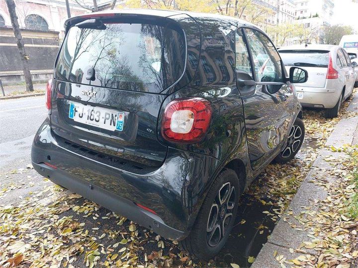 WME4533911K400816  -  Fortwo Coupe 2019 IMG - 4 