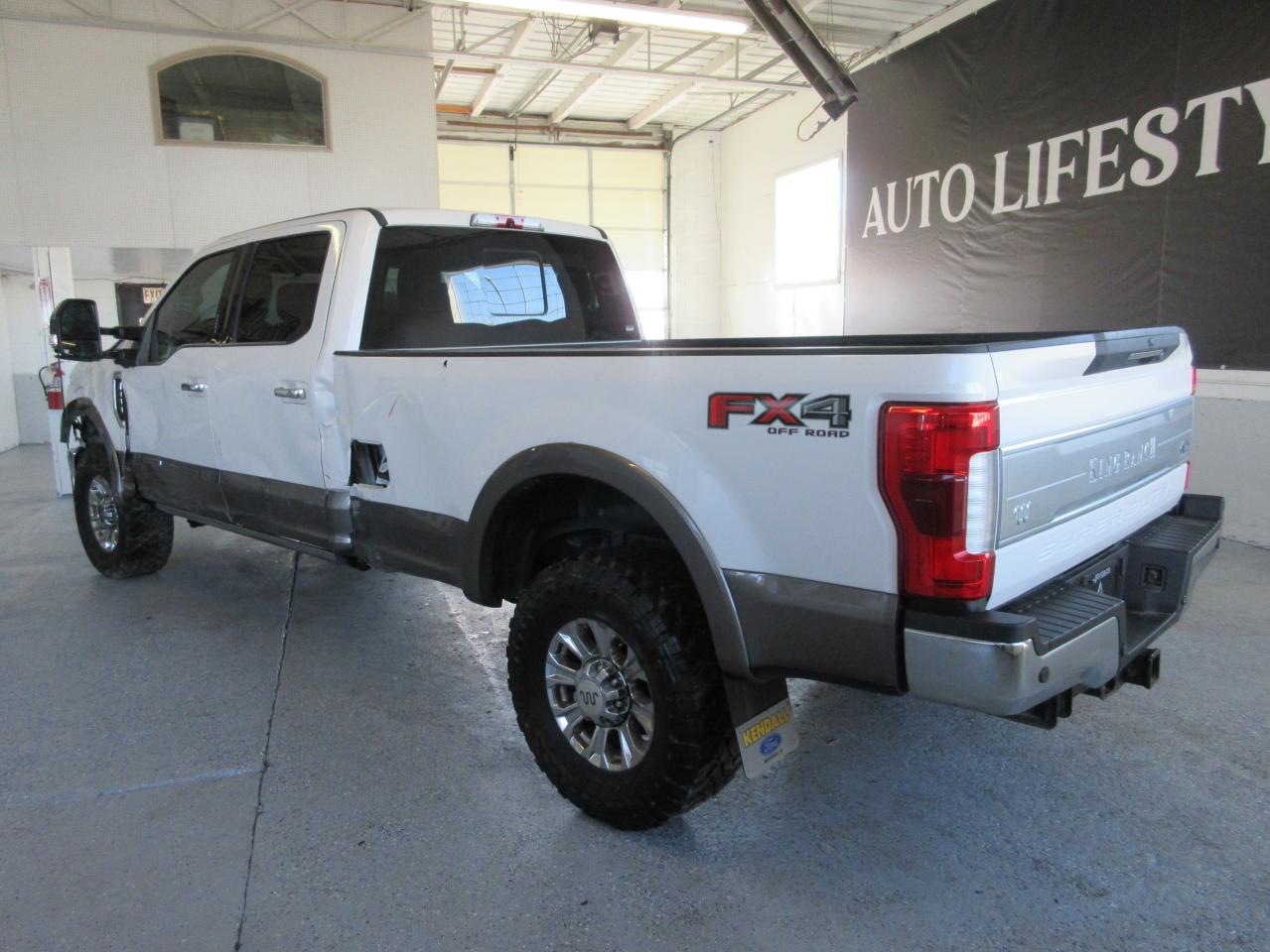 1FT8W3BT8JEC79244  - FORD F350  2018 IMG - 3