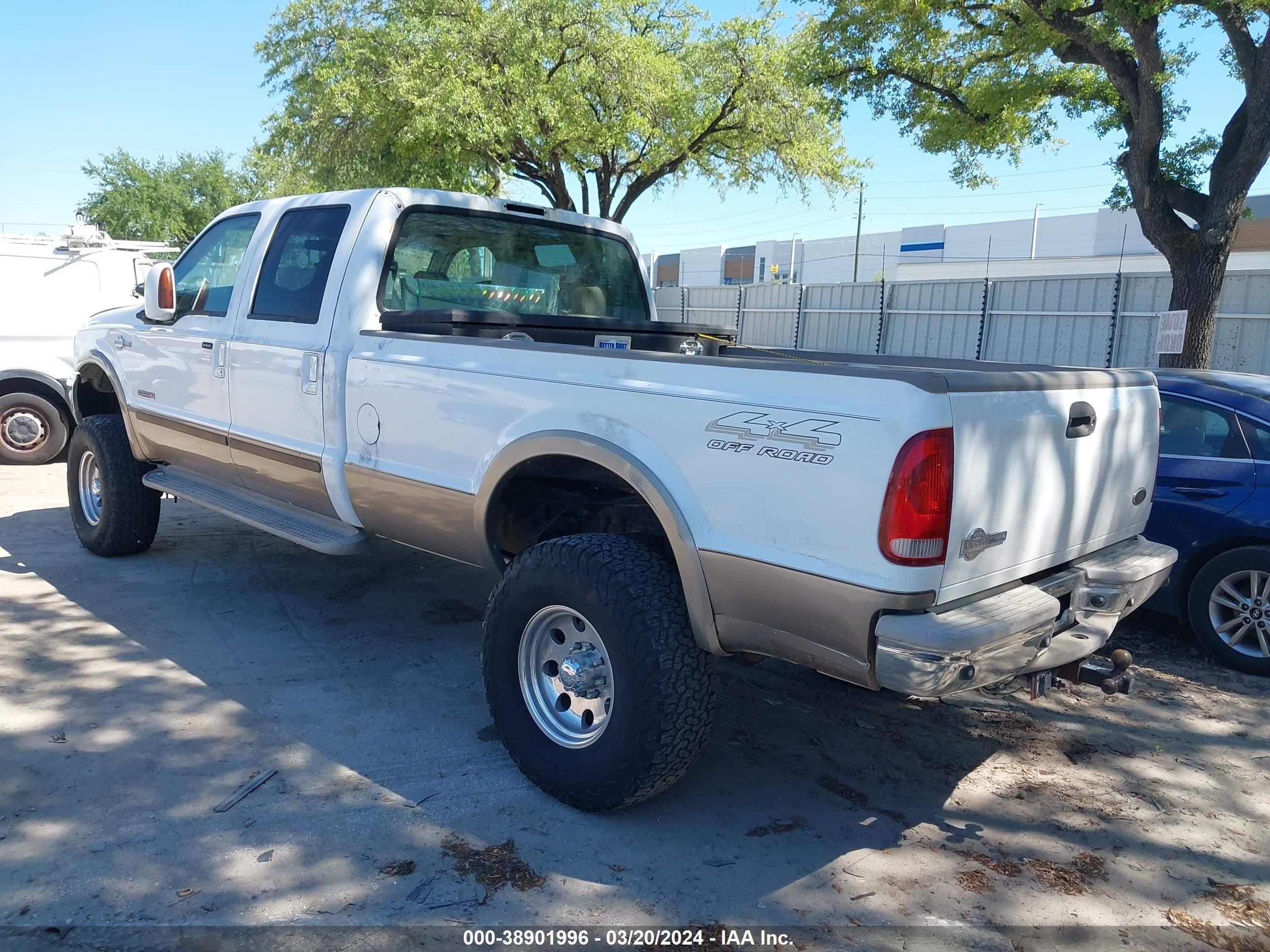 1FTSW31P84ED50666  - FORD F350  2004 IMG - 2
